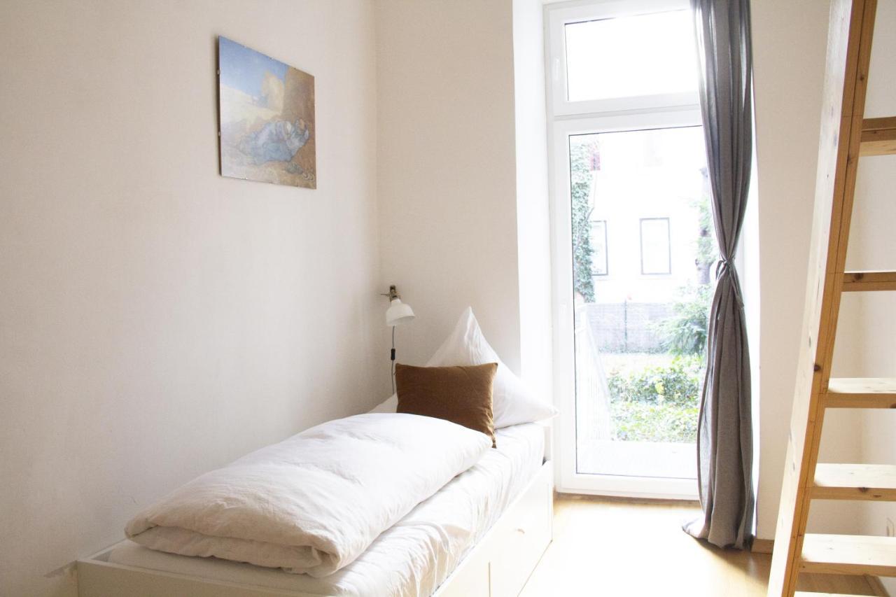 Central modern garden-apartment next to Belvedere Palace Wenen Buitenkant foto